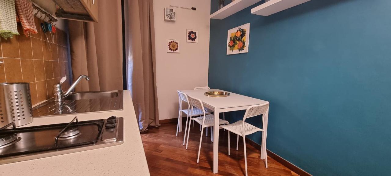 Via Battisti 109 Apartment Caserta Exterior photo