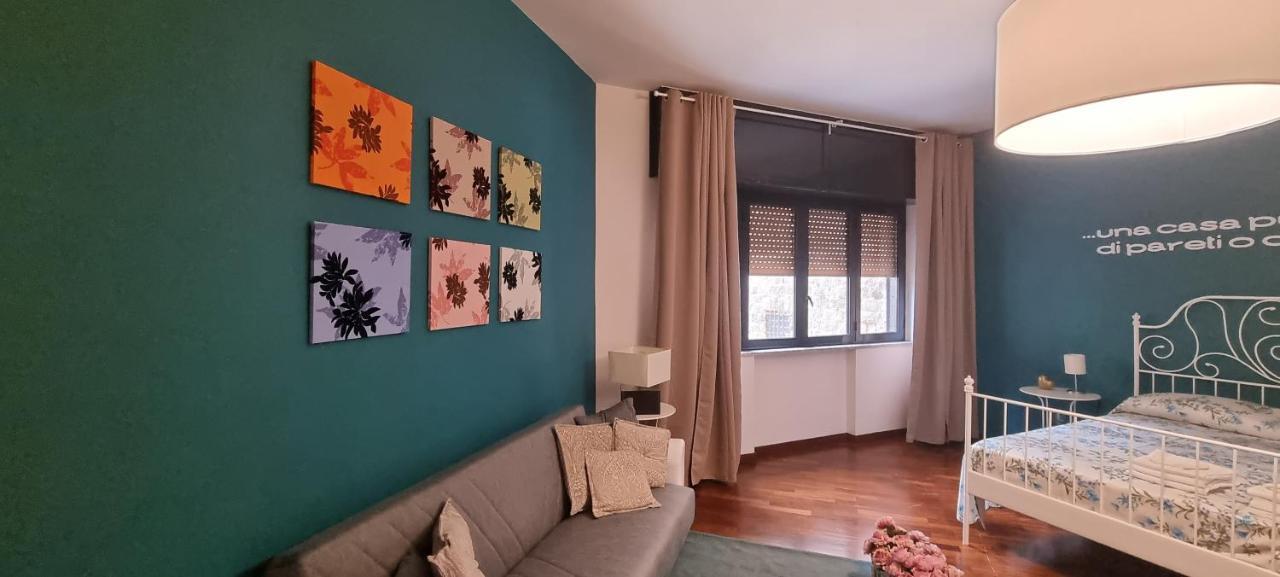 Via Battisti 109 Apartment Caserta Exterior photo